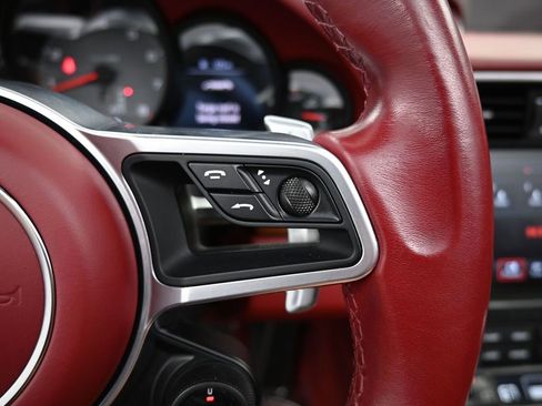 Used 2019 Porsche 911 Targa 4S image 9