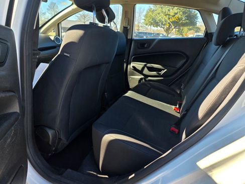 Used 2019 Ford Fiesta SE w/ Cold Weather Package image 9