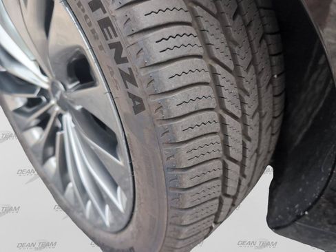 Used 2019 Genesis G90 3.3T Premium AWD/4WD image 34