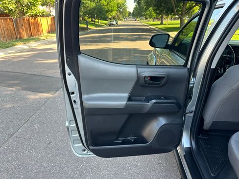 Used 2022 Toyota Tacoma SR5 image 17