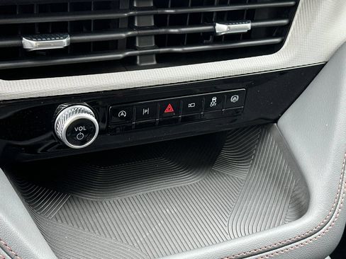 New 2026 Ford Explorer Active RWD image 21