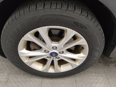 Used 2018 Ford Escape SEL image 31