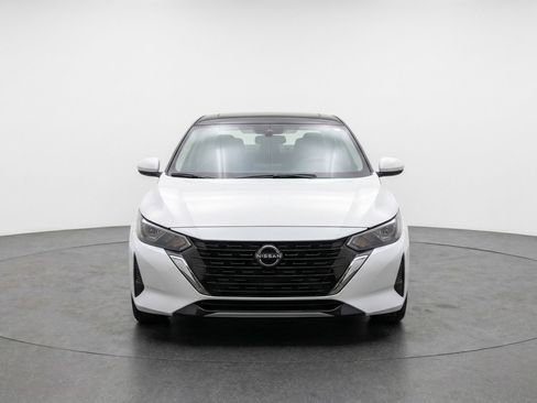 Used 2025 Nissan Sentra SV FWD image 2