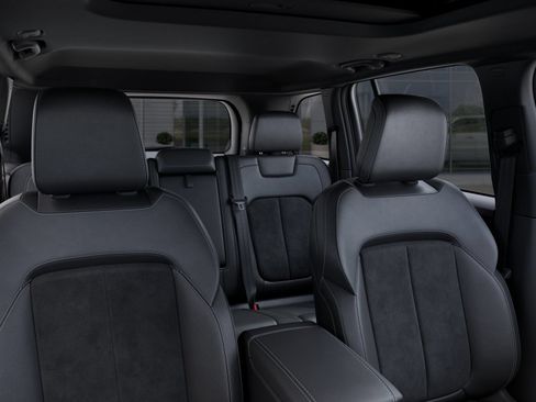 New 2026 Jeep Grand Cherokee Altitude AWD/4WD image 35