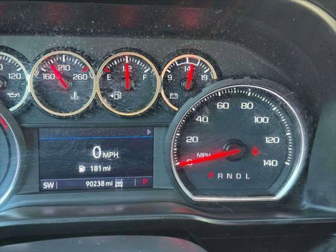 Used 2021 Chevrolet Silverado 1500 LT image 23