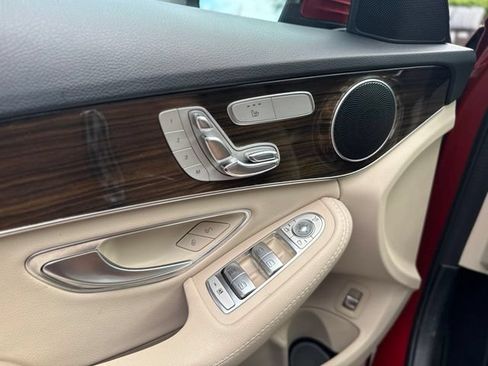 Used 2017 Mercedes-Benz C 300 4MATIC Sedan image 13