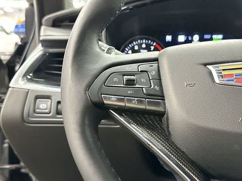 Used 2023 Cadillac XT6 Sport w/ Technology Package AWD/4WD image 17