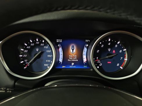 Used 2015 Maserati Ghibli RWD image 16