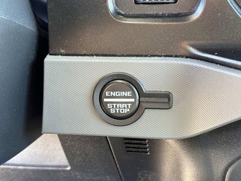 Used 2021 Ford Bronco Black Diamond image 16