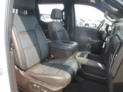 Used 2020 GMC Sierra 1500 Denali w/ Denali Ultimate Package AWD/4WD image 26