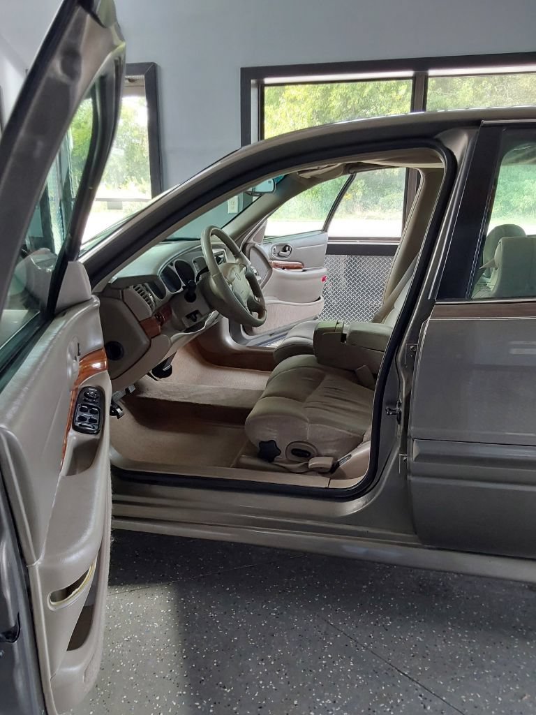 Used 2000 Buick Le Sabre Custom w/ Prestige Opt Pkg FWD image 14