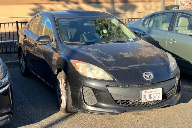 Used 2012 MAZDA MAZDA3 i Touring FWD image 2