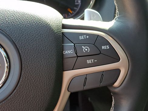 Certified 2017 Jeep Grand Cherokee Limited AWD/4WD image 24
