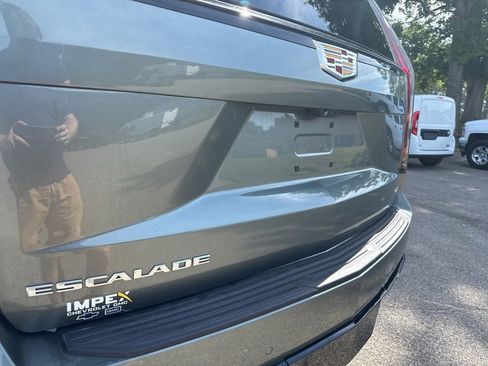 Used 2023 Cadillac Escalade Sport Platinum AWD/4WD image 30