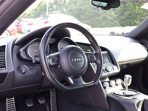 Used 2010 Audi R8 V8 AWD/4WD image 23