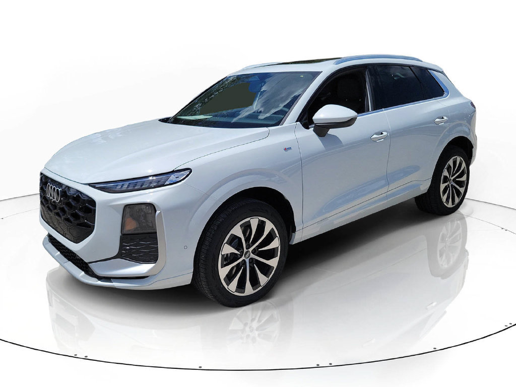 New 2026 Audi Q3 quattro 2.0T AWD/4WD image 2