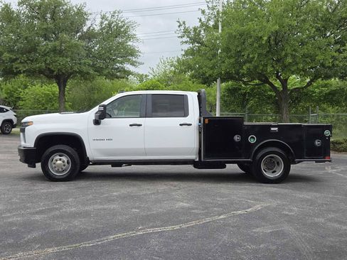 Used 2023 Chevrolet Silverado 3500 W/T w/ WT Convenience Package image 4
