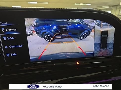 Used 2022 Cadillac Escalade ESV Premium Luxury image 26