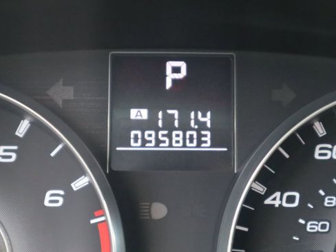 Used 2011 Subaru Outback 2.5i AWD/4WD image 45