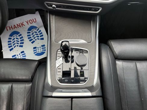 Used 2022 BMW X7 xDrive40i w/ Luxury Seating Package image 25