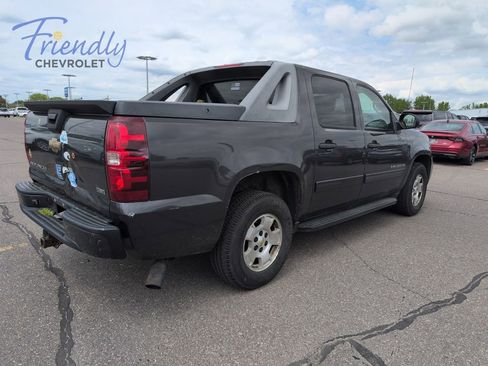 Used 2010 Chevrolet Avalanche LS AWD/4WD image 3