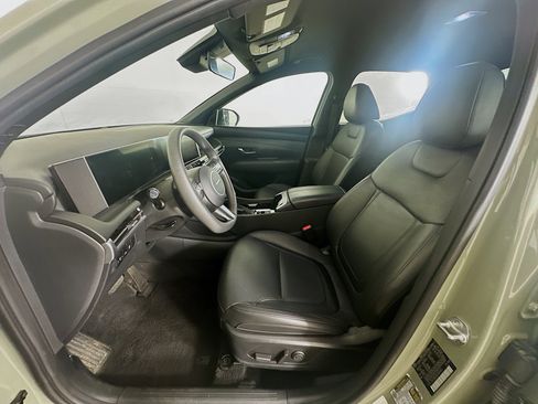 Used 2025 Hyundai Santa Cruz SEL FWD image 13