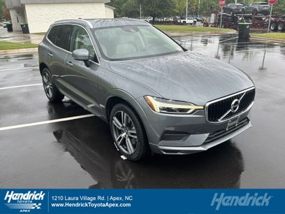 Used 2020 Volvo XC60 T6 Momentum w/ Protection Package Premier