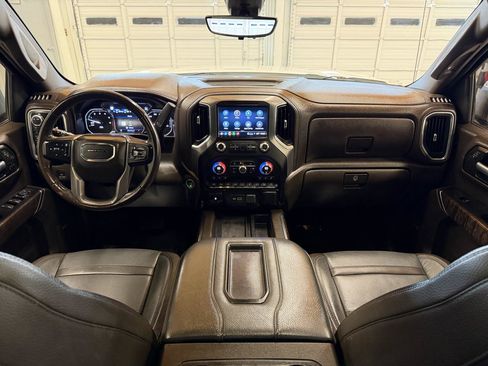 Used 2021 GMC Sierra 1500 Denali w/ Denali Ultimate Package AWD/4WD image 27