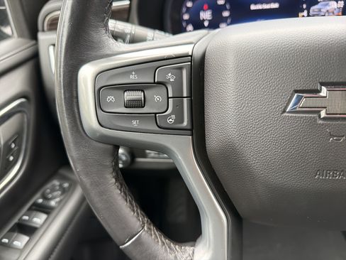 Used 2022 Chevrolet Tahoe Z71 w/ Z71 Off-Road Package AWD/4WD image 19
