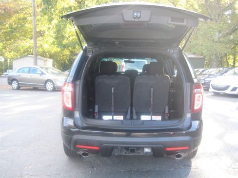 Used 2015 Ford Explorer XLT image 31