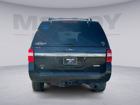 Used 2017 Ford Expedition XLT image 6
