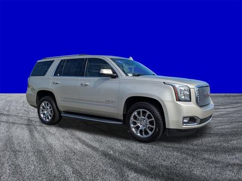 Used 2017 GMC Yukon Denali w/ Open Road Package AWD/4WD image 2