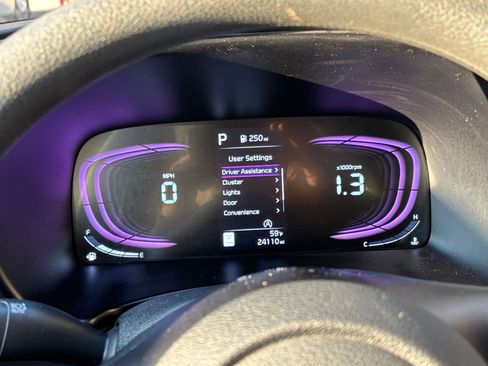 Used 2025 Kia Soul LX w/ LX Technology Package image 40