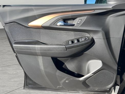 Used 2023 Chevrolet TrailBlazer ACTIV w/ Convenience Package image 25