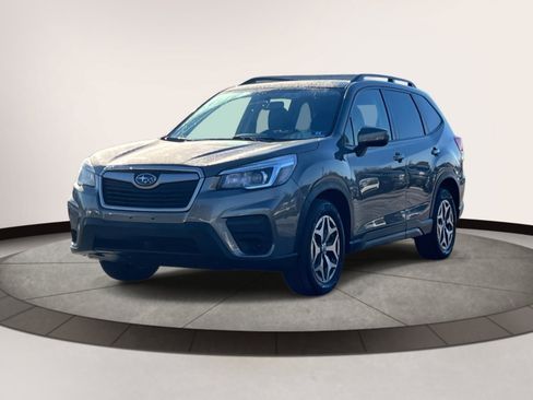 Used 2019 Subaru Forester Premium w/ All-Weather Package image 2