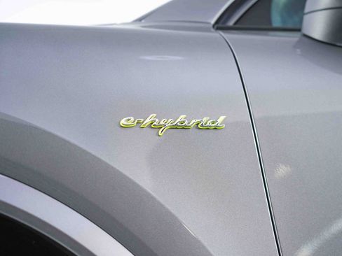Used 2019 Porsche Cayenne E-Hybrid image 58