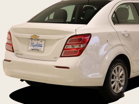 Used 2017 Chevrolet Sonic LT image 7