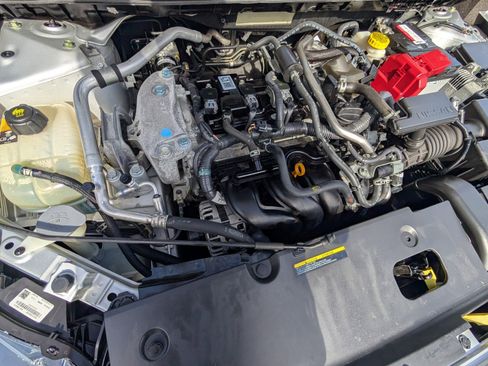 Used 2021 Nissan Sentra SV image 16