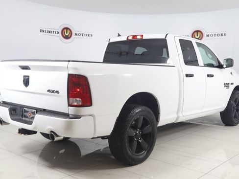 Used 2019 RAM 1500 Express w/ Express Value Package AWD/4WD image 3