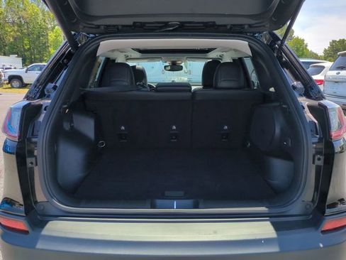 Used 2022 Jeep Cherokee Limited AWD/4WD image 23