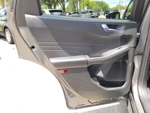 Certified 2023 Ford Escape ST-Line Elite AWD/4WD image 10