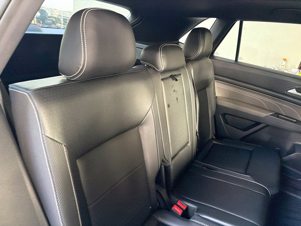 Used 2021 Volkswagen Atlas Cross Sport SE w/ Panoramic Sunroof Package FWD image 29
