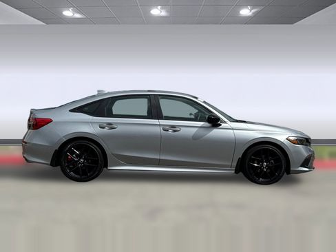 Used 2023 Honda Civic Sport image 7