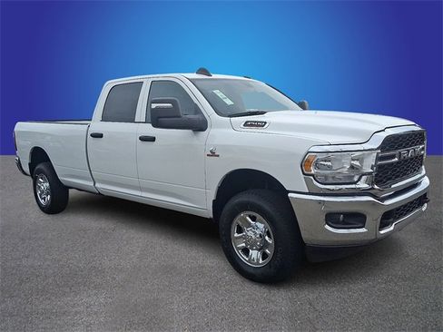 Used 2023 RAM 3500 Tradesman w/ Chrome Appearance Group image 3