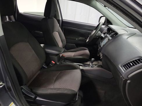 Used 2018 Mitsubishi Outlander Sport ES image 25