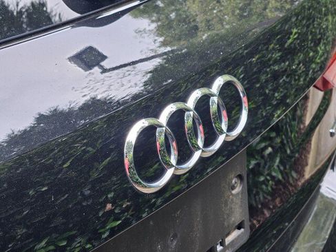 Used 2021 Audi Q3 2.0T Premium w/ Convenience Package AWD/4WD image 10