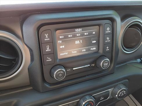 Used 2021 Jeep Wrangler Unlimited Sport image 17