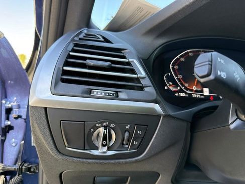 Used 2025 BMW X4 xDrive30i image 35