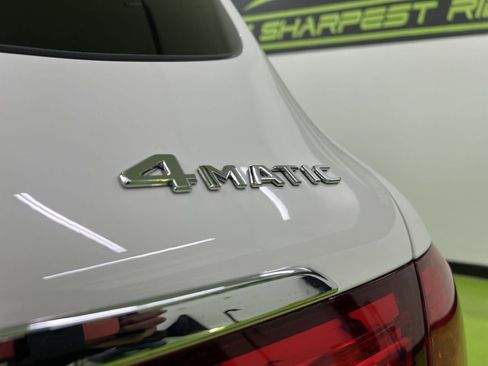 Used 2018 Mercedes-Benz GLC 300 4MATIC image 14