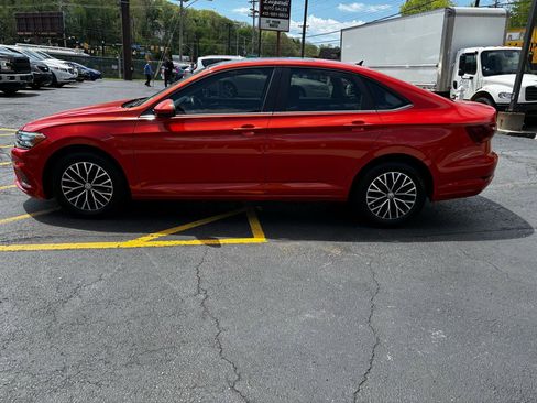 Used 2019 Volkswagen Jetta SE FWD image 4
